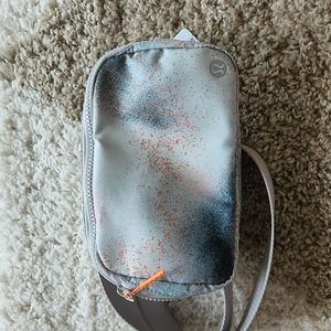 NWT Lululemon Everywhere Belt Bag - Spray Camo Mini Silver Blue Multi Orange